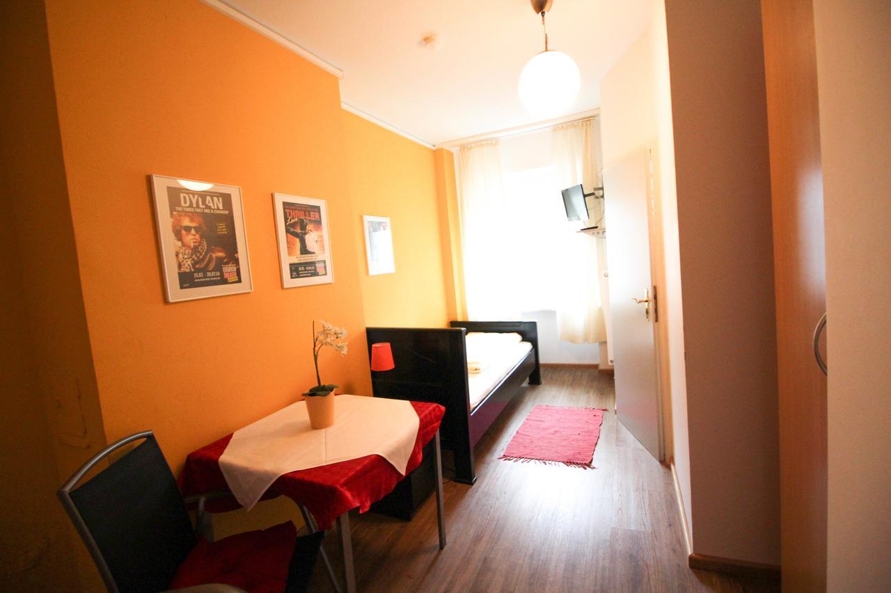 Hotel Pension Am Hauptbahnhof Мюнхен Экстерьер фото